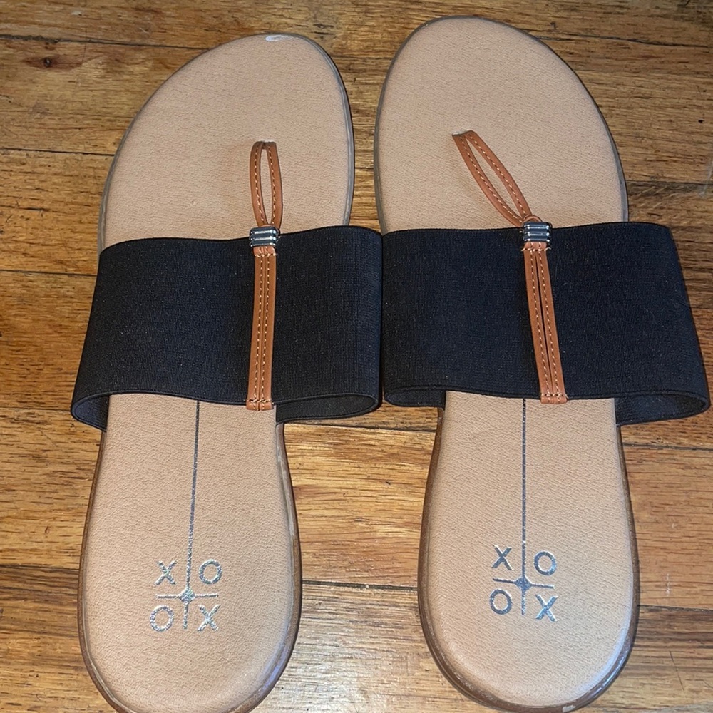 Black and brown sandals. Women’s 9.5